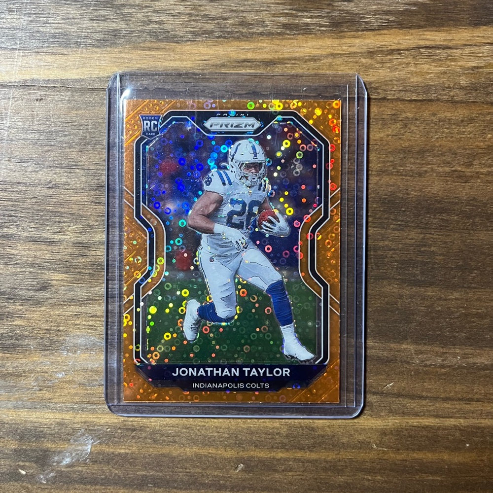2020 Panini Prizm Jonathan Taylor Orange Refractor Rookie-Indianapolis Colts